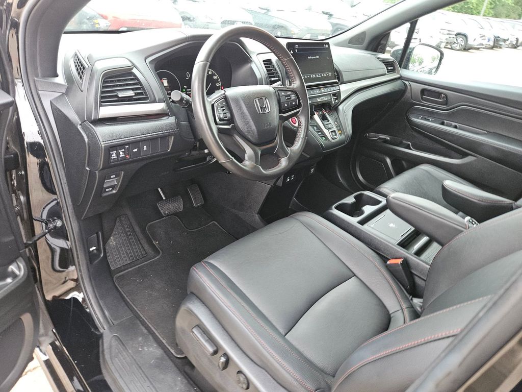 Thumbnail: 2025 Honda Odyssey - 13