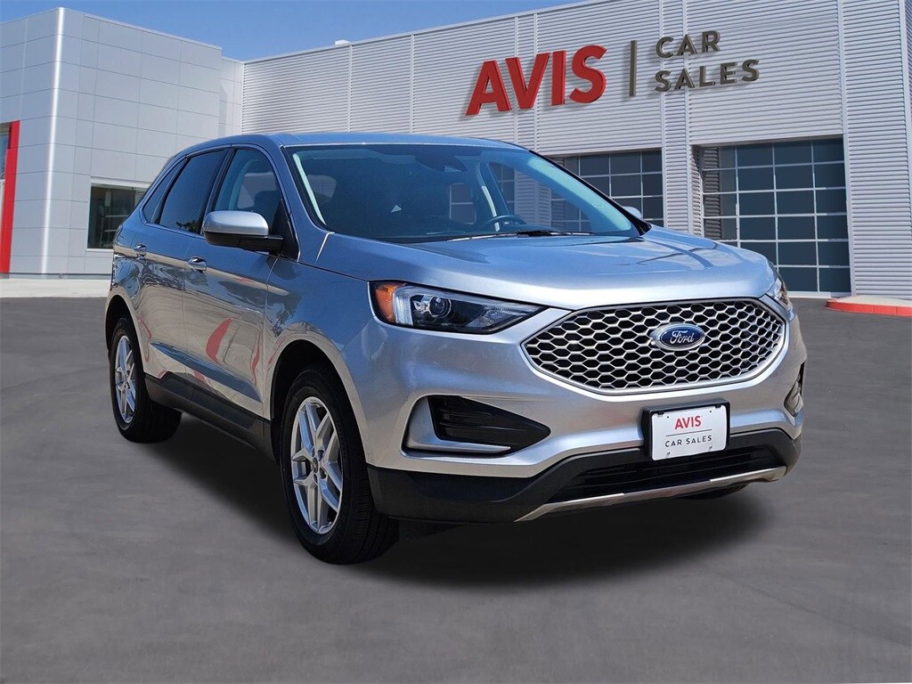 2024 Ford Edge SEL photo 3