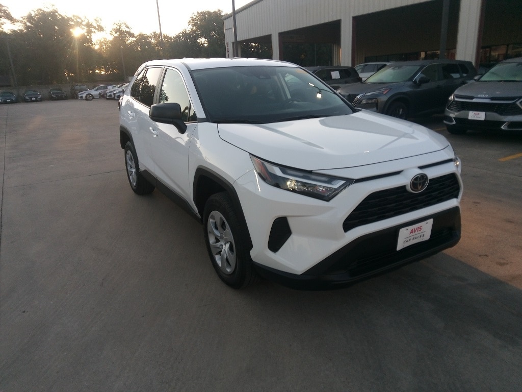 Thumbnail: 2025 Toyota RAV4 - 6