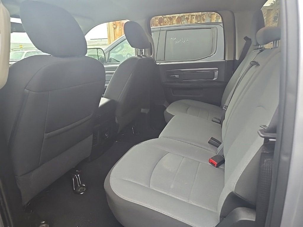 2023 RAM 1500 Classic SLT 6