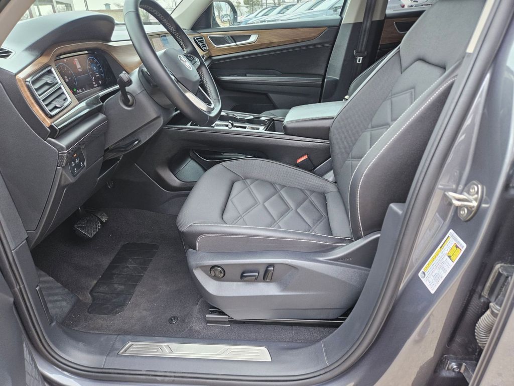 Thumbnail: 2025 Volkswagen Atlas - 11