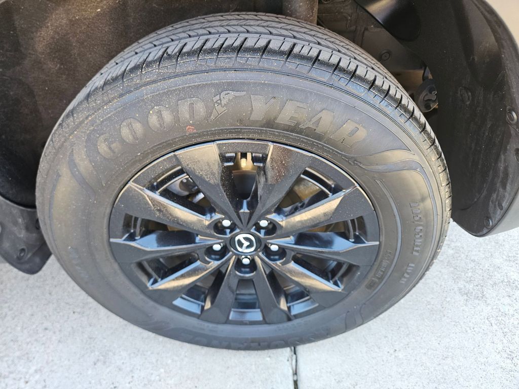 Thumbnail: 2025 Mazda CX-50 - 26