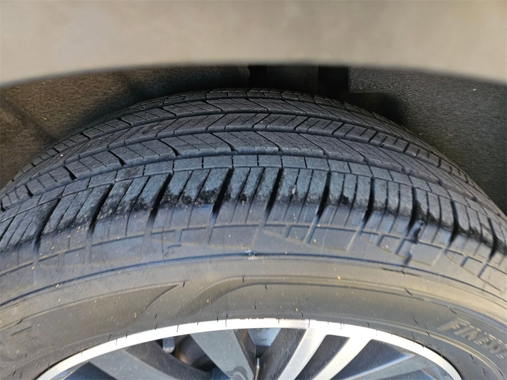 Thumbnail: 2024 Volkswagen Tiguan - 25