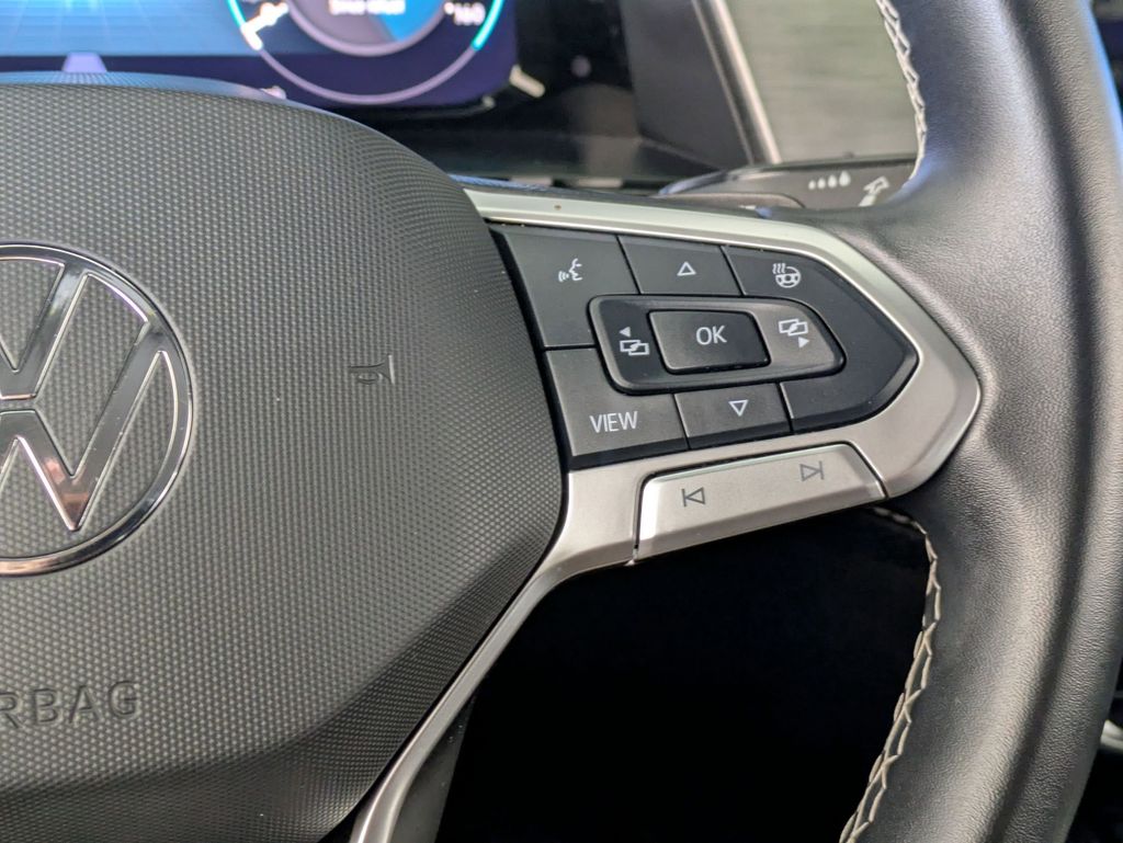 Thumbnail: 2025 Volkswagen Atlas - 21