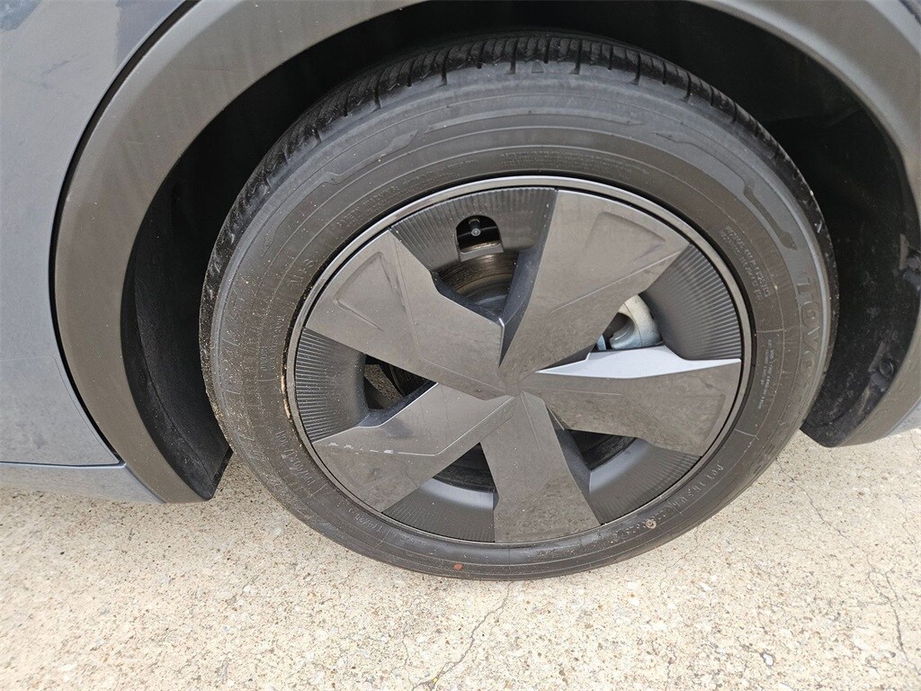 Thumbnail: 2025 Toyota Prius - 28