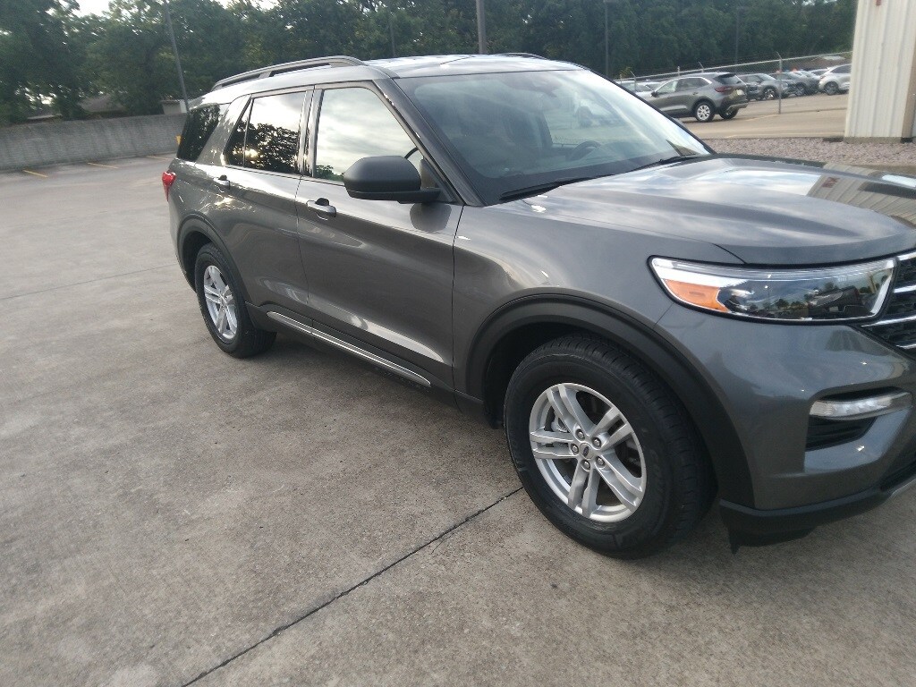 Thumbnail: 2023 Ford Explorer - 8