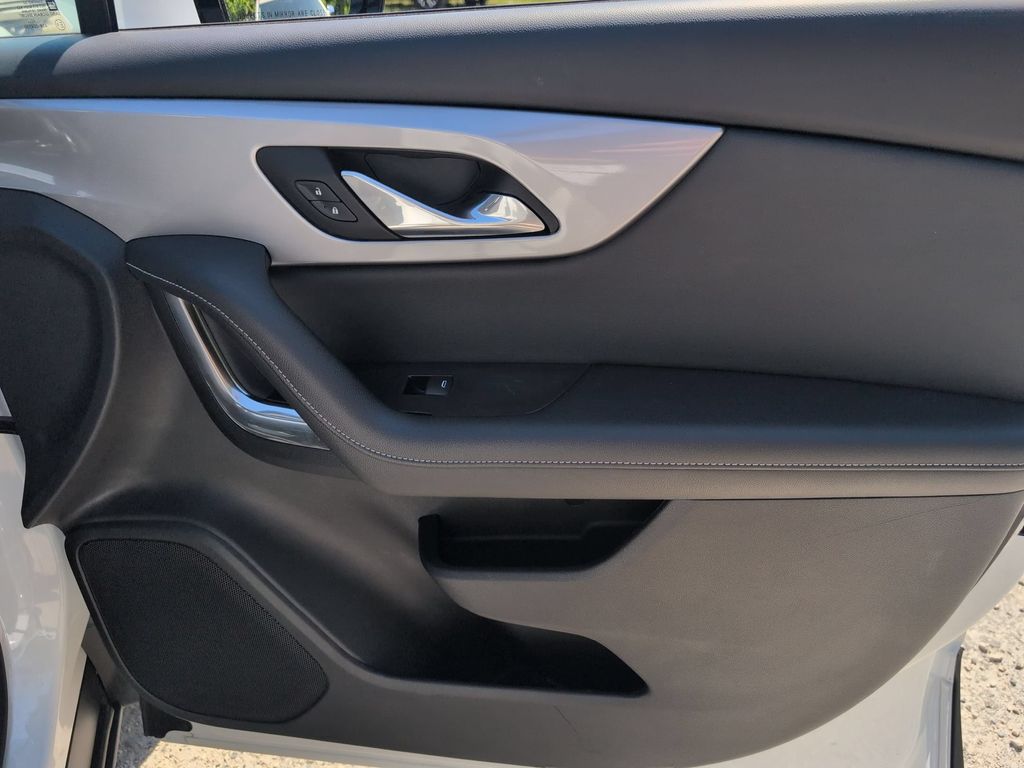2025 Chevrolet Blazer 2LT - Photo 32
