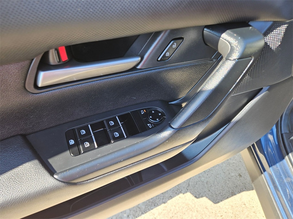 Thumbnail: 2025 Mazda CX-50 - 15