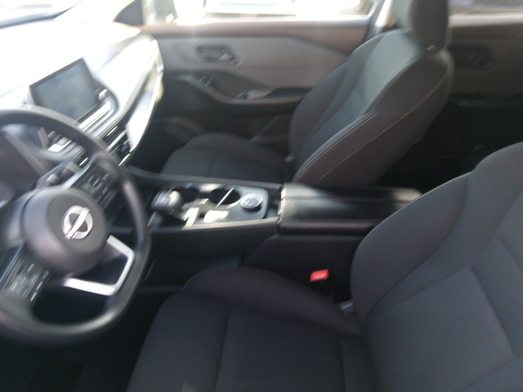 Thumbnail: 2023 Nissan Rogue - 9