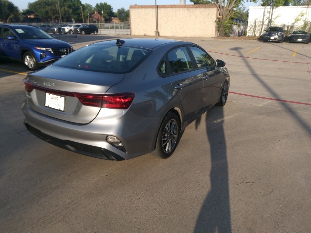 Thumbnail: 2024 Kia Forte - 6