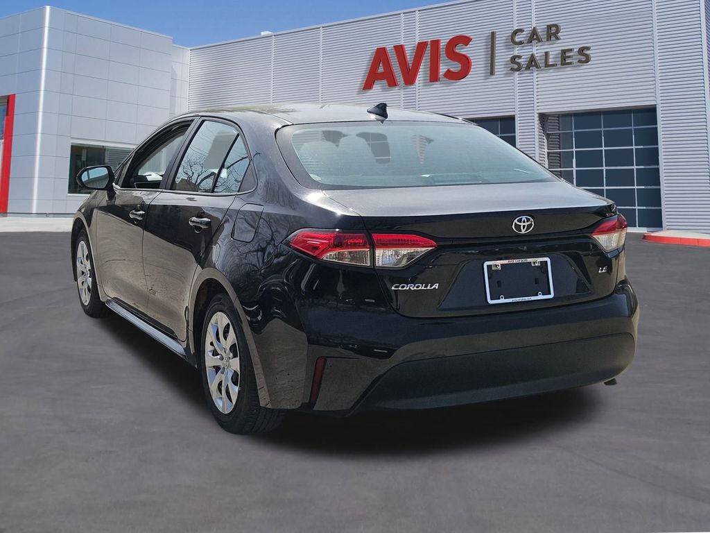 Thumbnail: 2024 Toyota Corolla - 3