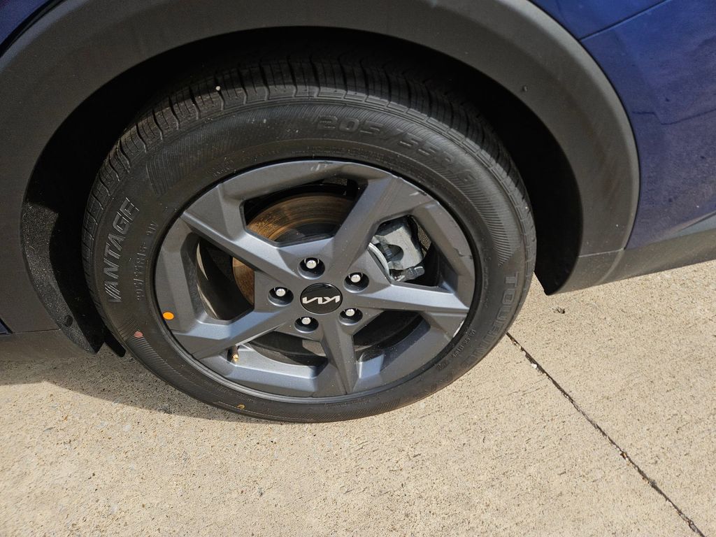 Thumbnail: 2025 Kia K4 - 25