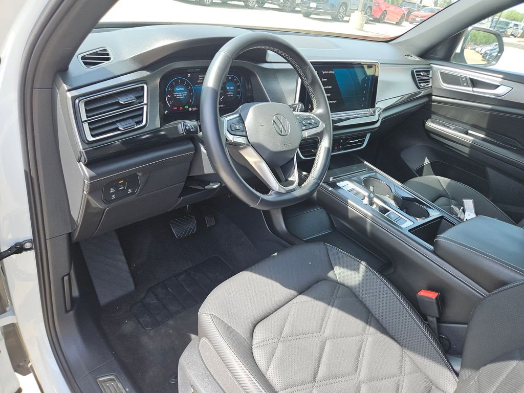 Thumbnail: 2025 Volkswagen Atlas - 15