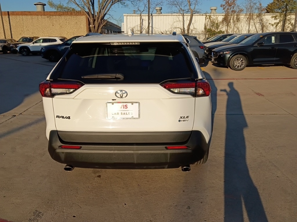 Thumbnail: 2025 Toyota RAV4 - 10