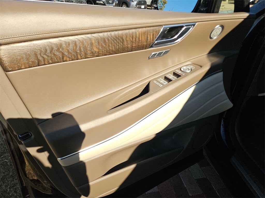 Thumbnail: 2024 Genesis GV80 - 13