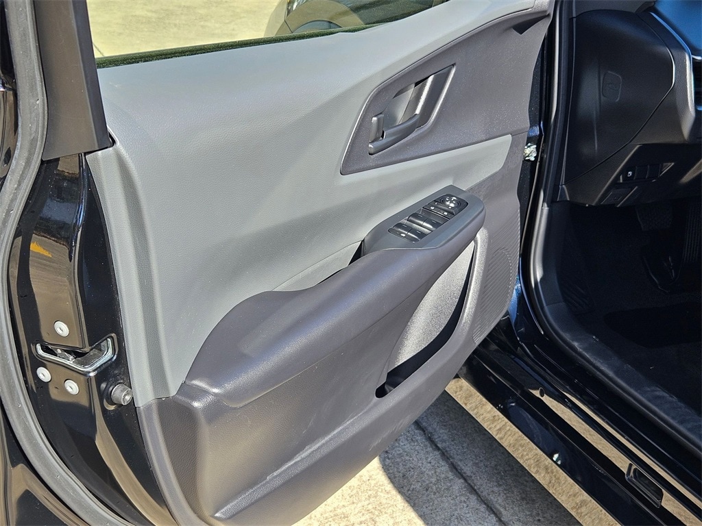 Thumbnail: 2025 Toyota Prius - 13