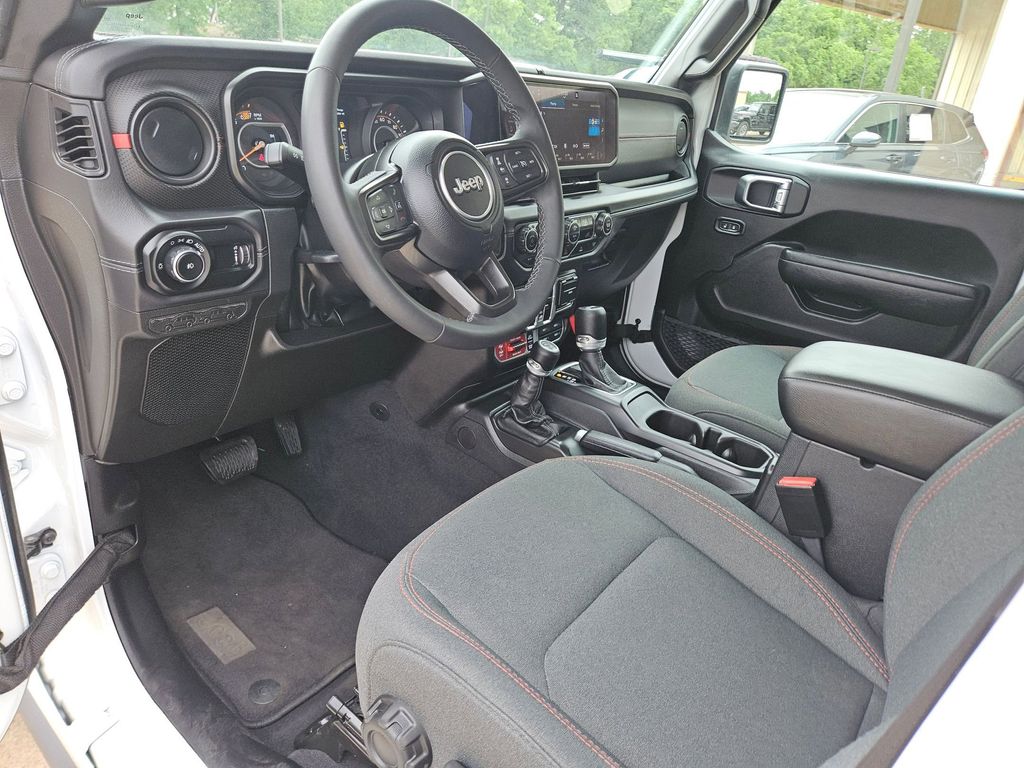 Thumbnail: 2025 Jeep Wrangler - 13