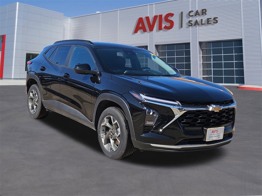 Thumbnail: 2025 Chevrolet Trax - 9