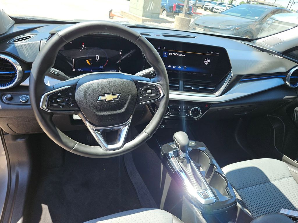 Thumbnail: 2025 Chevrolet Trax - 16