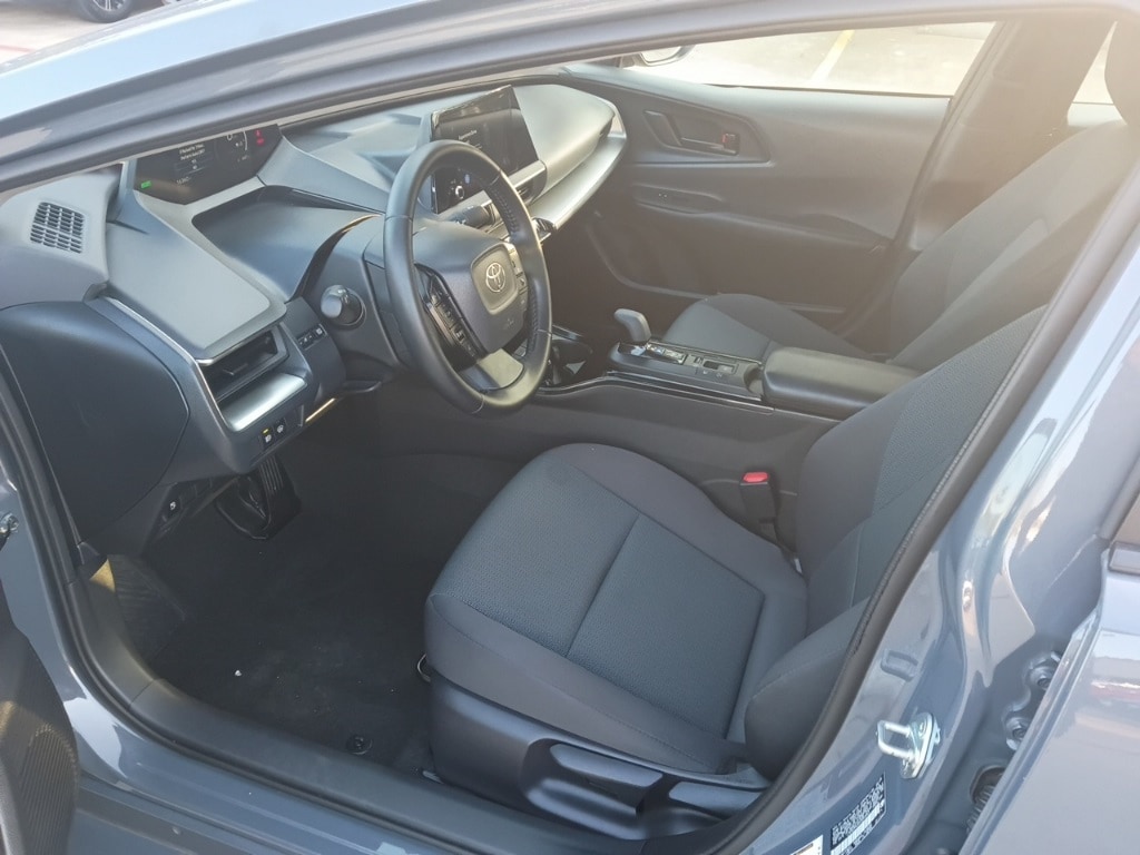 Thumbnail: 2025 Toyota Prius - 3