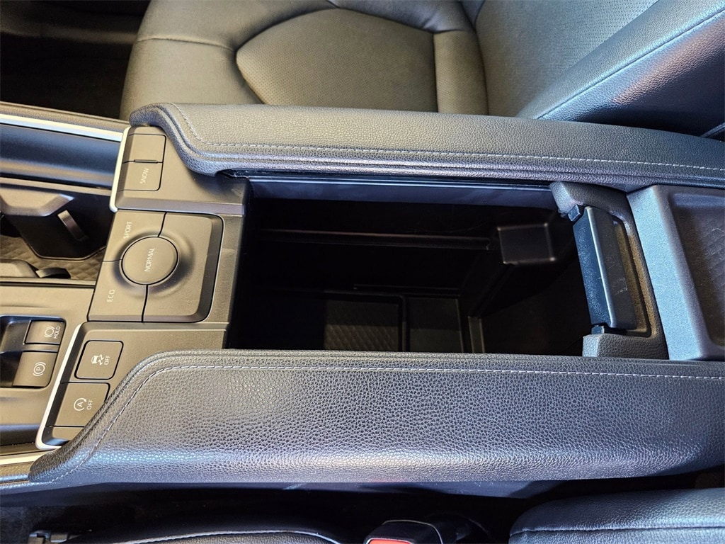 Thumbnail: 2025 Toyota Grand Highlander - 27