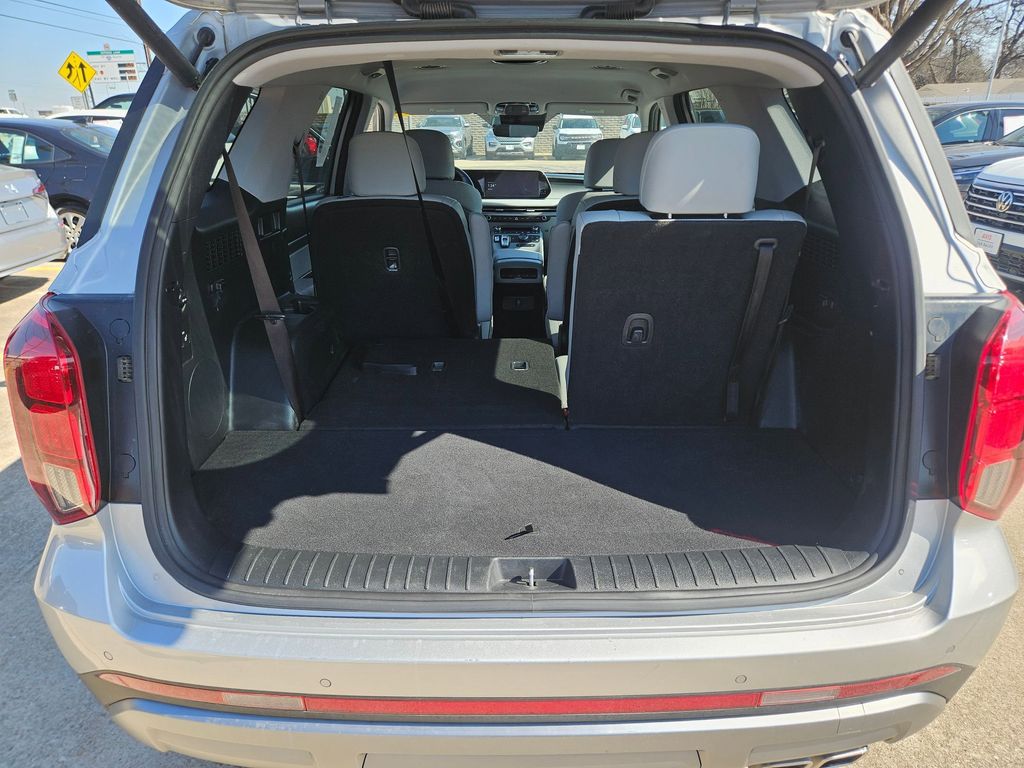 Thumbnail: 2024 Hyundai Palisade - 25