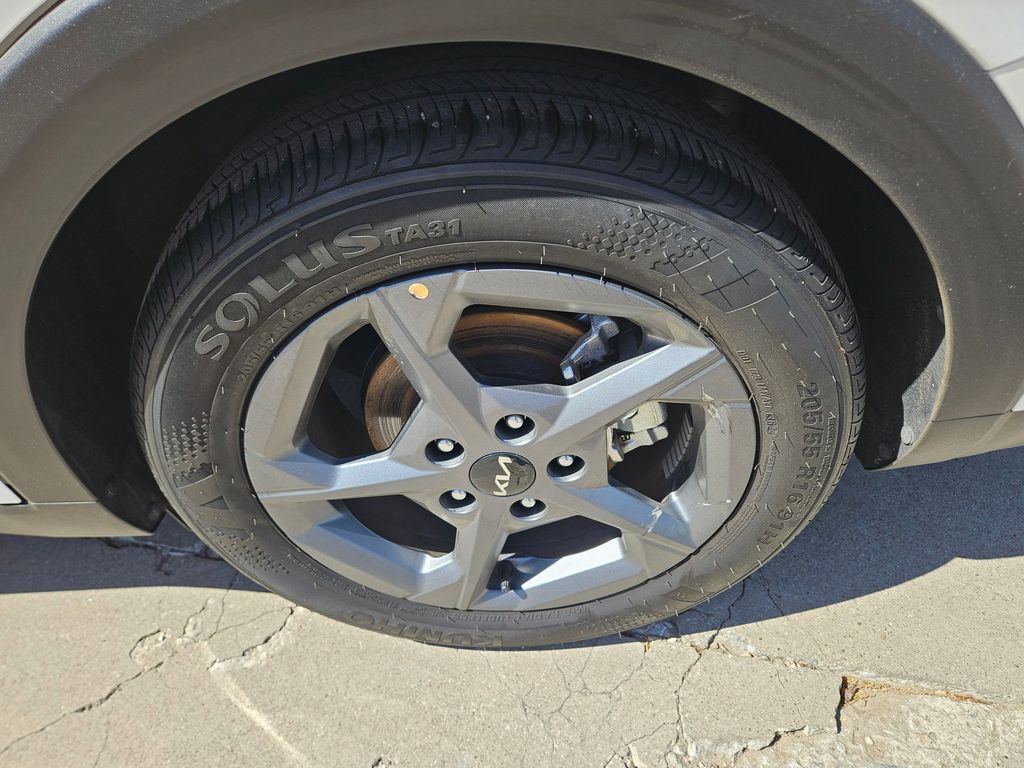 Thumbnail: 2025 Kia K4 - 25