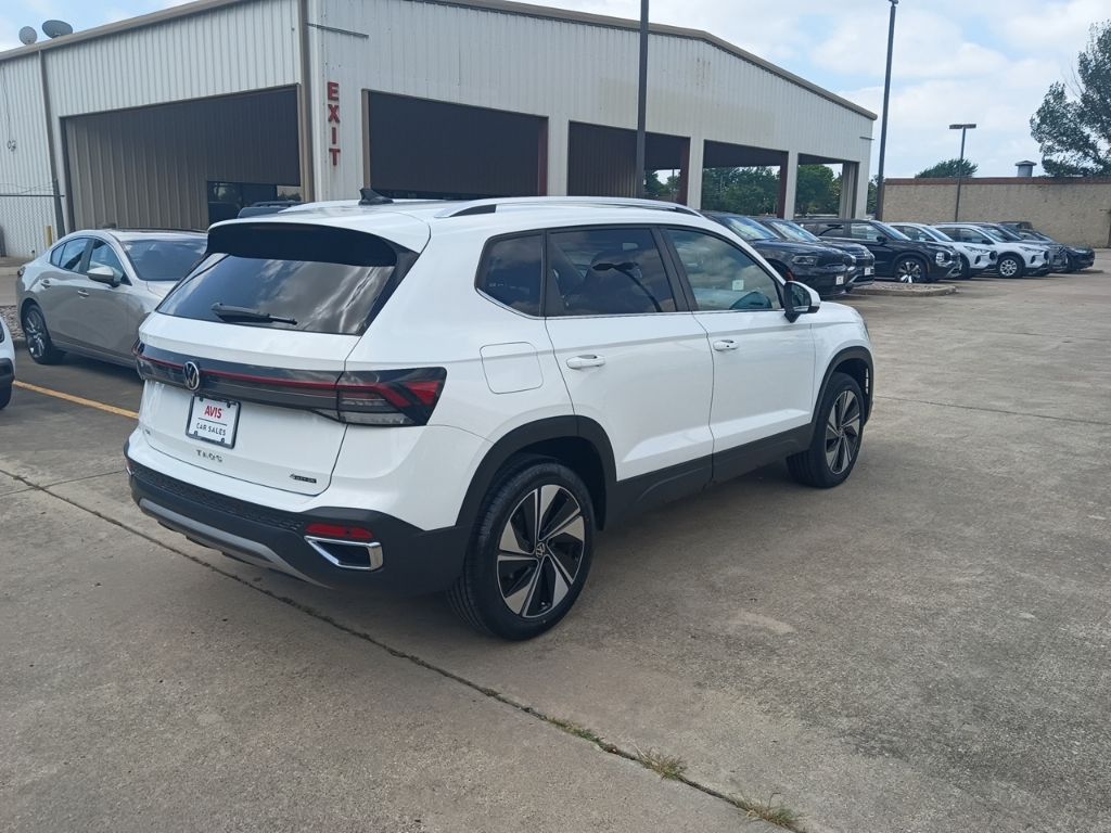 Thumbnail: 2025 Volkswagen Taos - 7