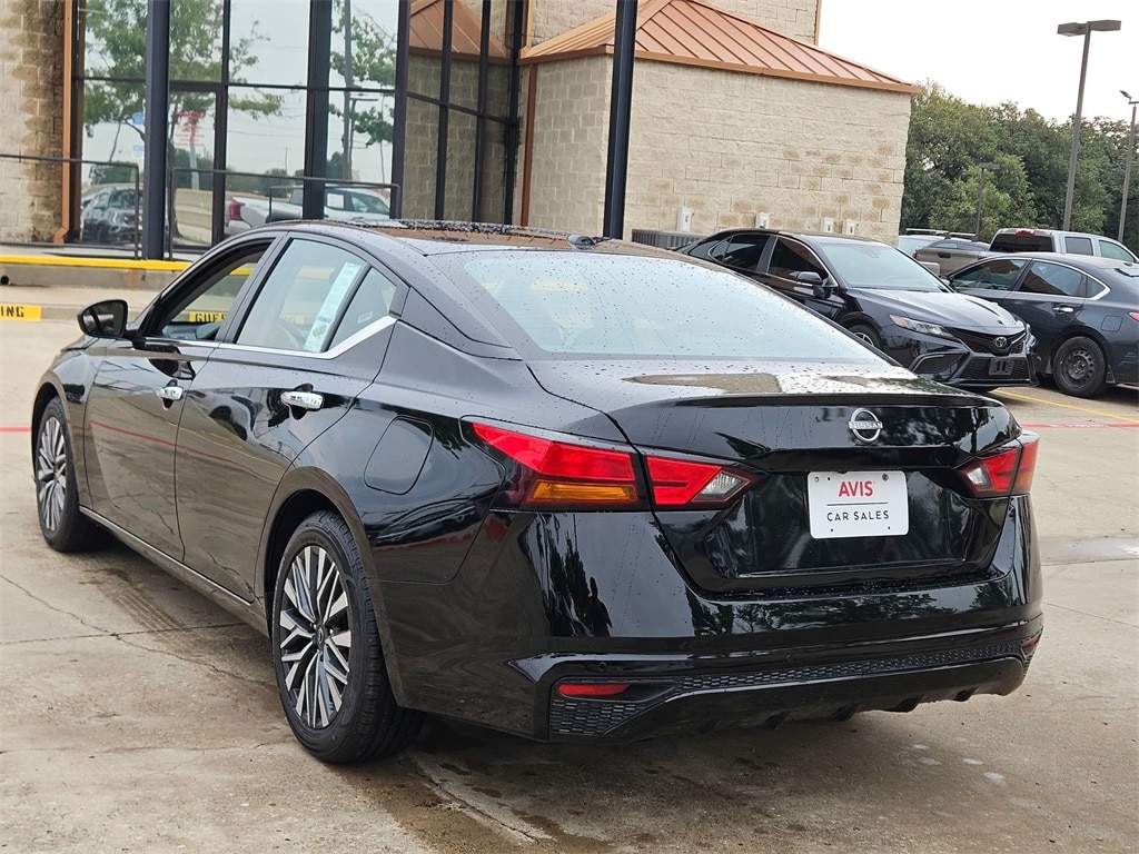 Certified 2024 Nissan Altima 2.5 SV Sedan