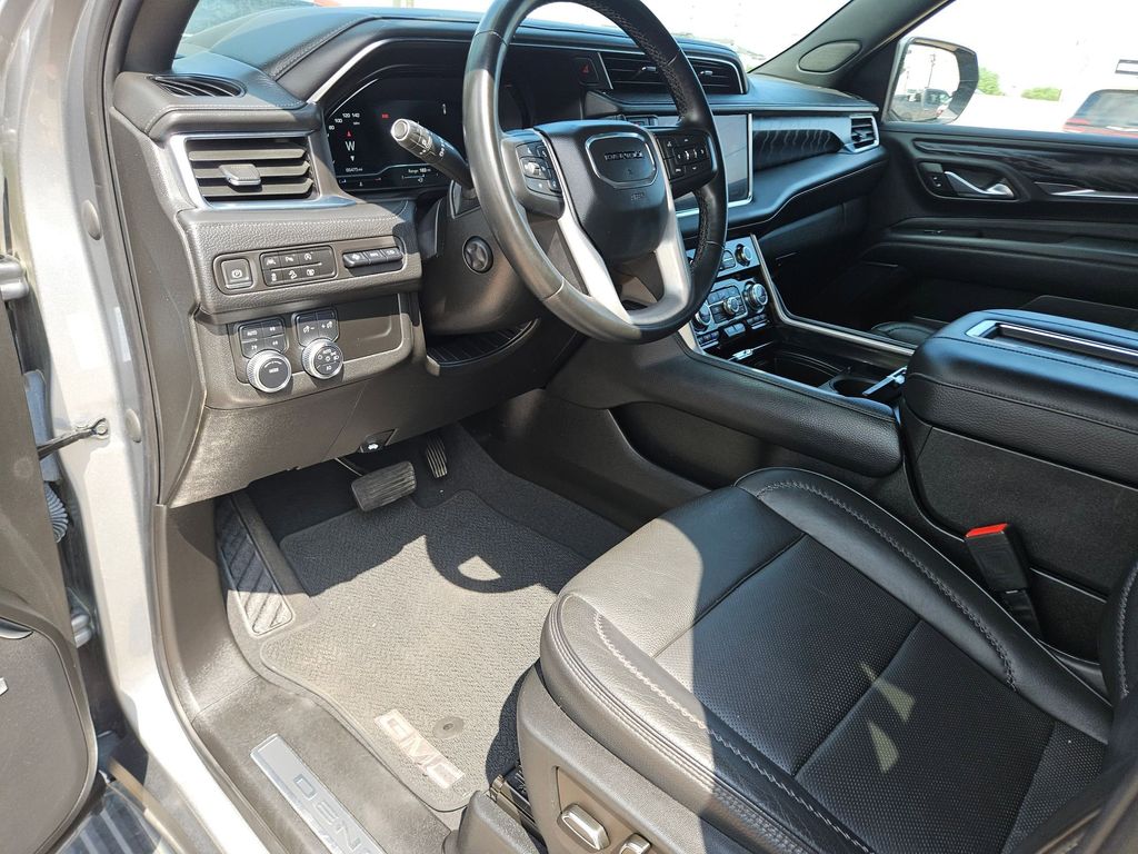 Thumbnail: 2023 GMC Yukon - 13