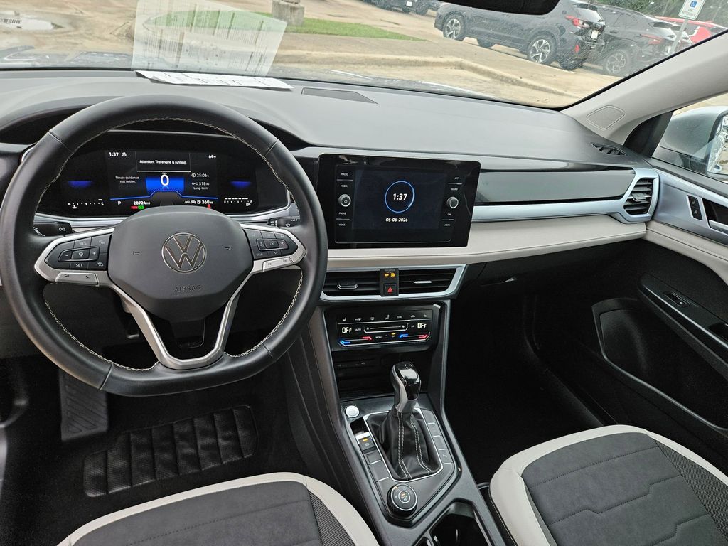Thumbnail: 2025 Volkswagen Taos - 16