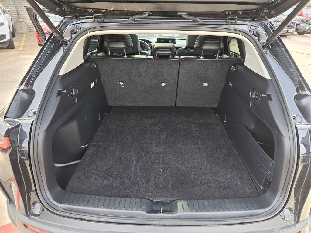 Thumbnail: 2025 Mazda CX-50 - 25