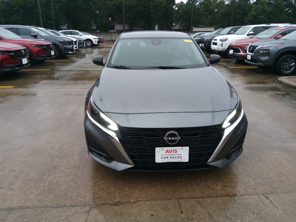 Thumbnail: 2024 Nissan Altima - 2