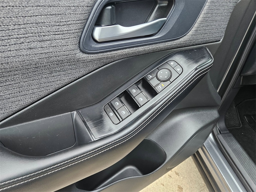 Thumbnail: 2023 Nissan Rogue - 11