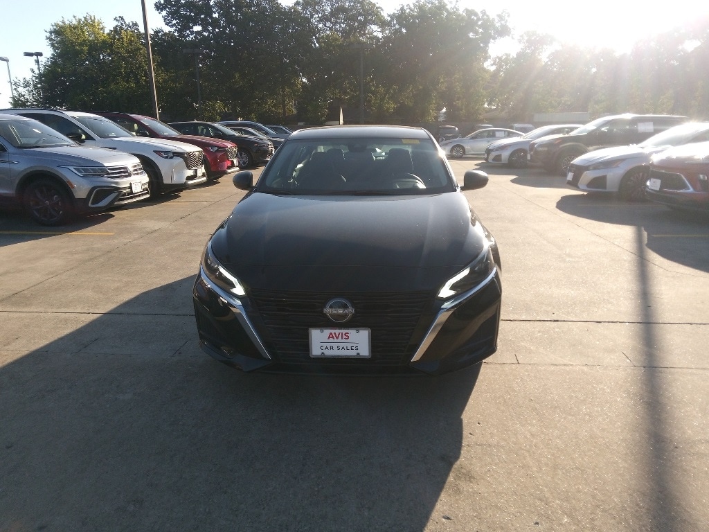 Thumbnail: 2024 Nissan Altima - 5