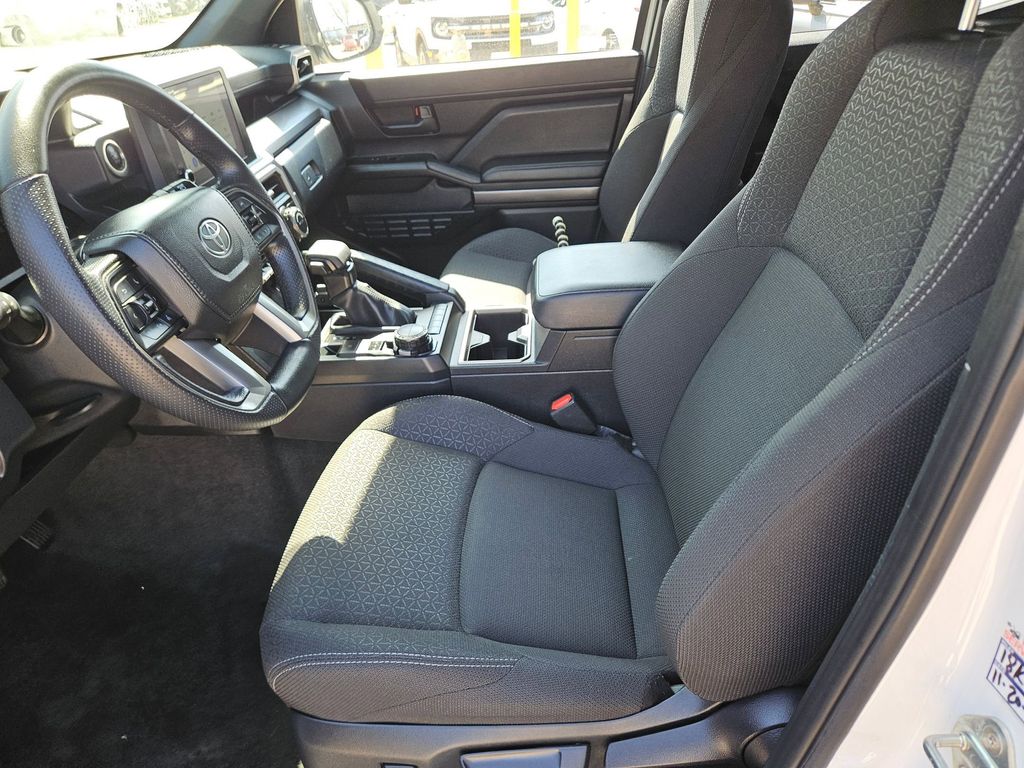 Thumbnail: 2025 Toyota 4Runner - 13