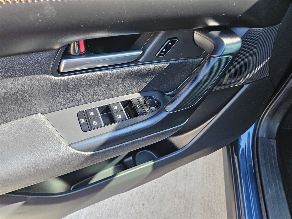 Thumbnail: 2025 Mazda CX-50 - 15