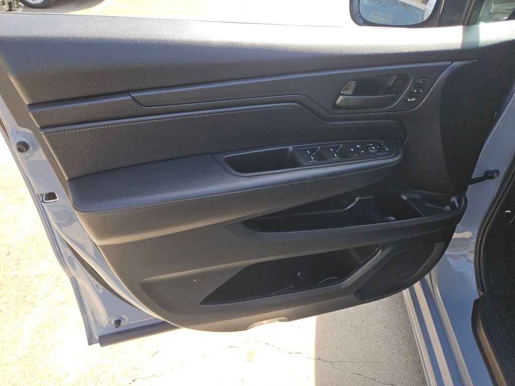 Thumbnail: 2025 Honda Odyssey - 14