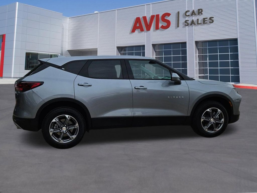 Thumbnail: 2025 Chevrolet Blazer - 7