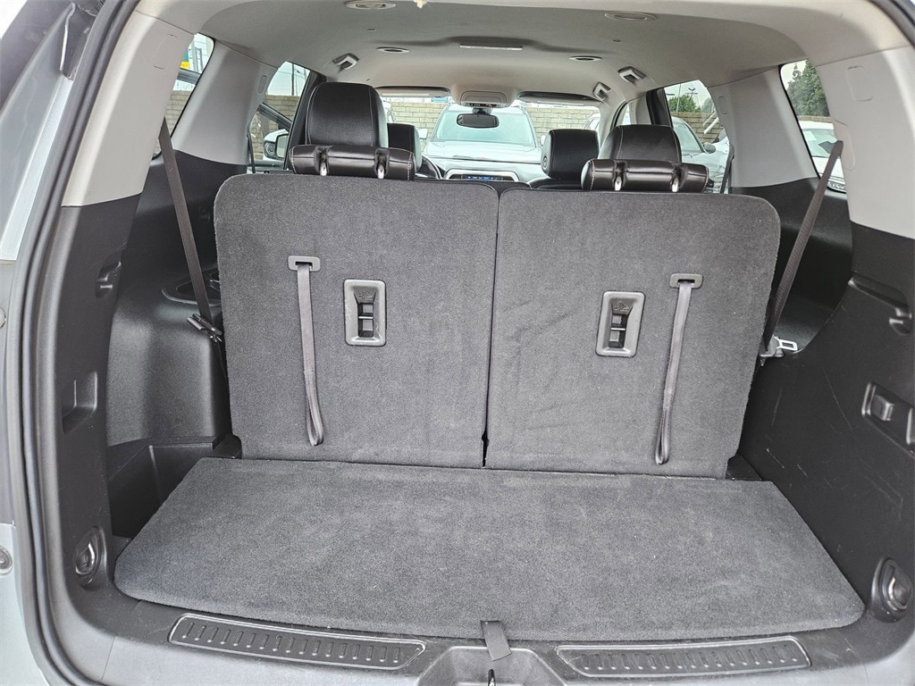 Thumbnail: 2023 GMC Acadia - 25