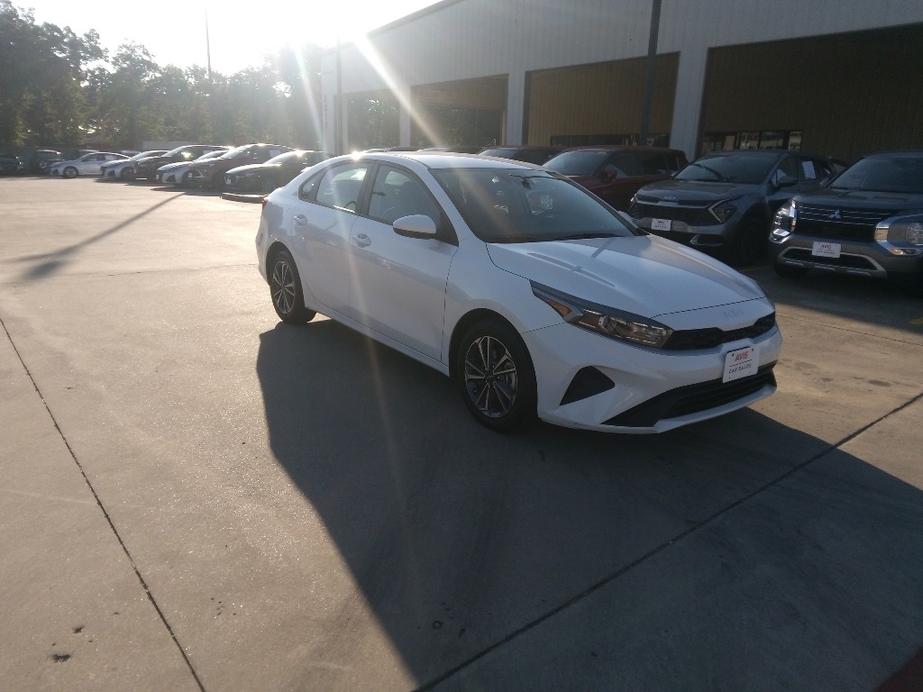 Thumbnail: 2024 Kia Forte - 6