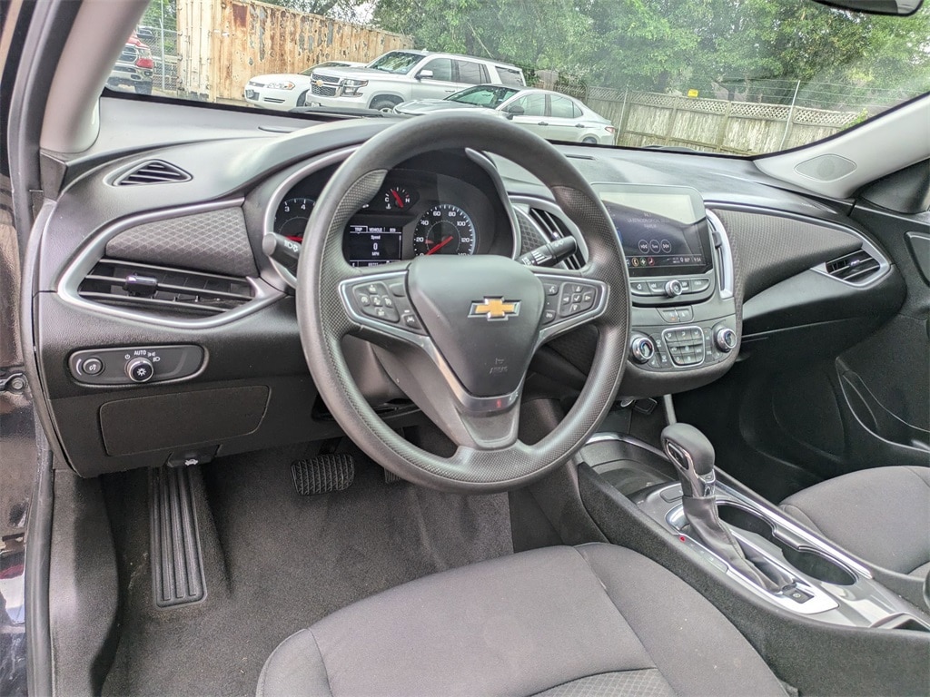 Thumbnail: 2023 Chevrolet Malibu - 15