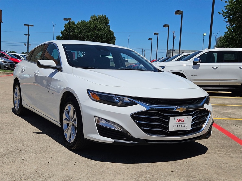 Thumbnail: 2024 Chevrolet Malibu - 3
