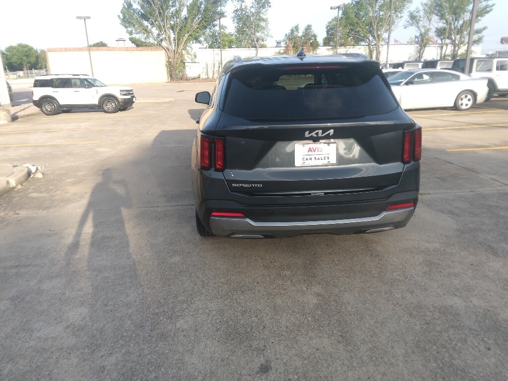 Thumbnail: 2024 Kia Sorento - 5