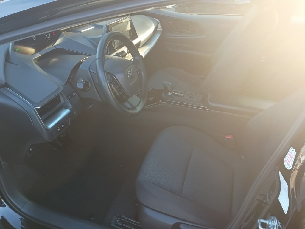 Thumbnail: 2025 Toyota Prius - 3