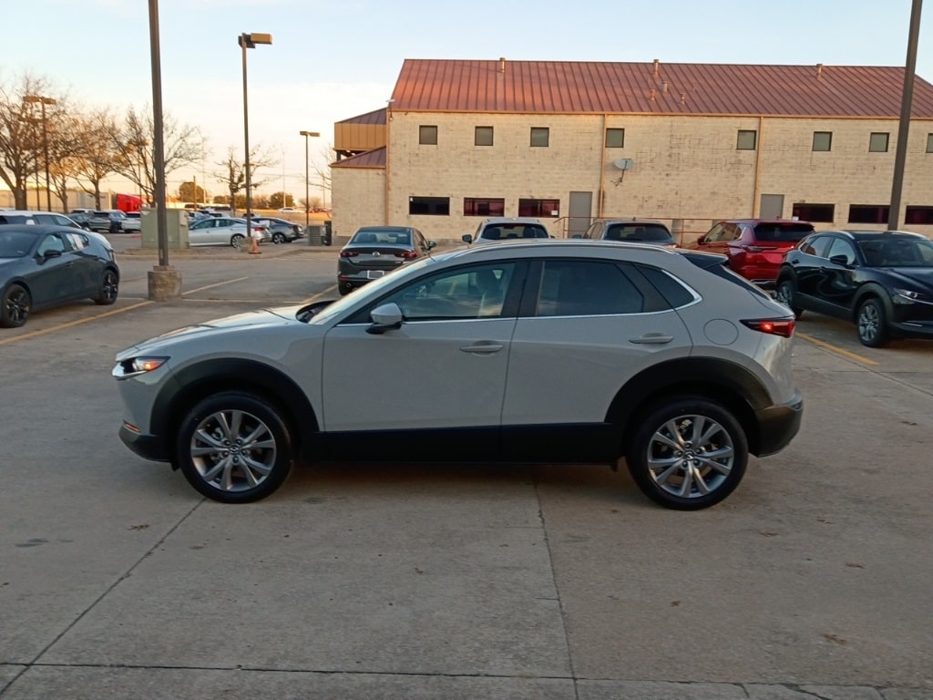 Thumbnail: 2025 Mazda CX-30 - 4