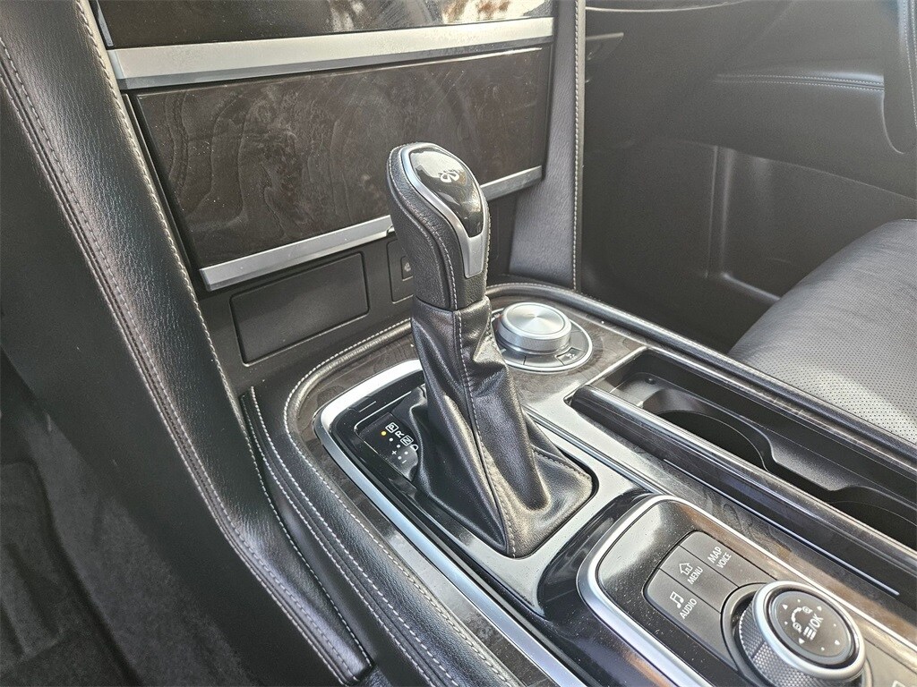 Thumbnail: 2024 INFINITI QX80 - 25