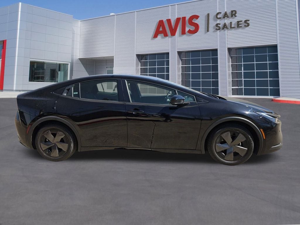 Thumbnail: 2024 Toyota Prius - 7