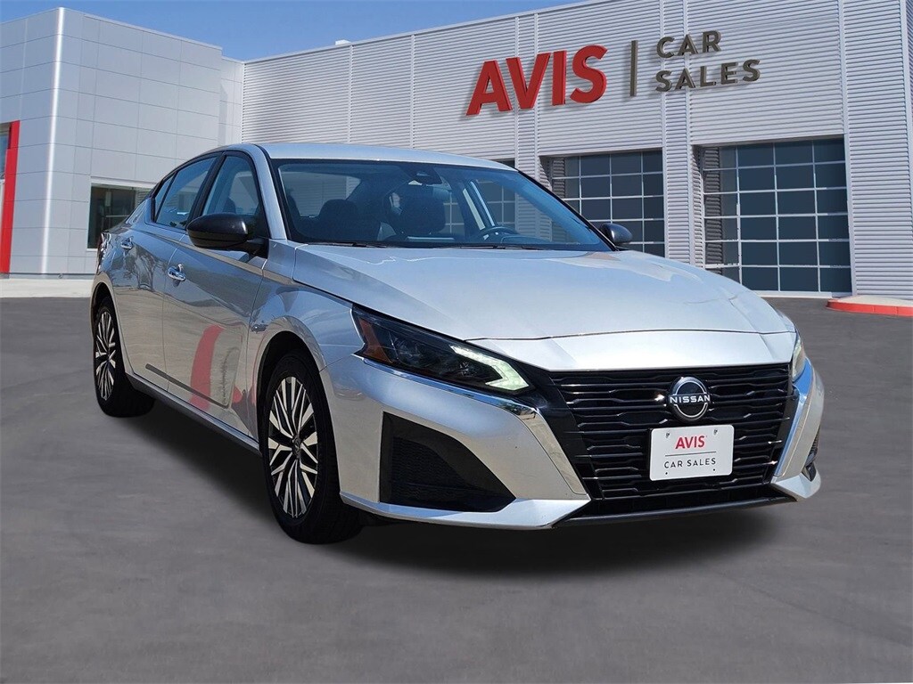 2024 Nissan Altima 2.5 SV photo 3