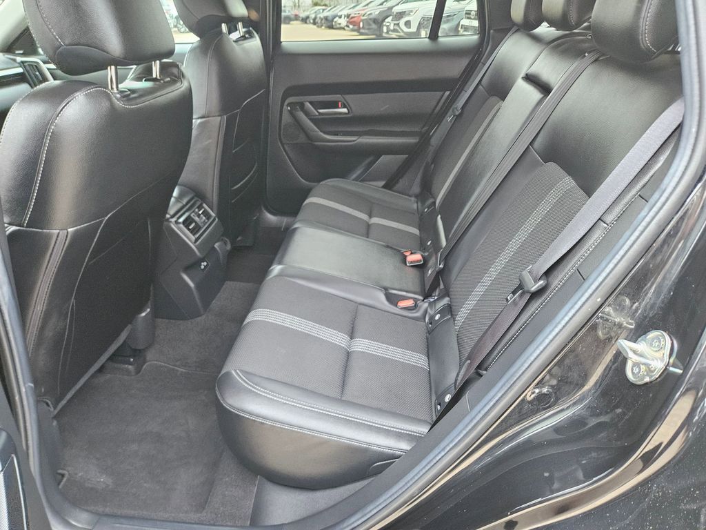 Thumbnail: 2025 Mazda CX-50 - 27